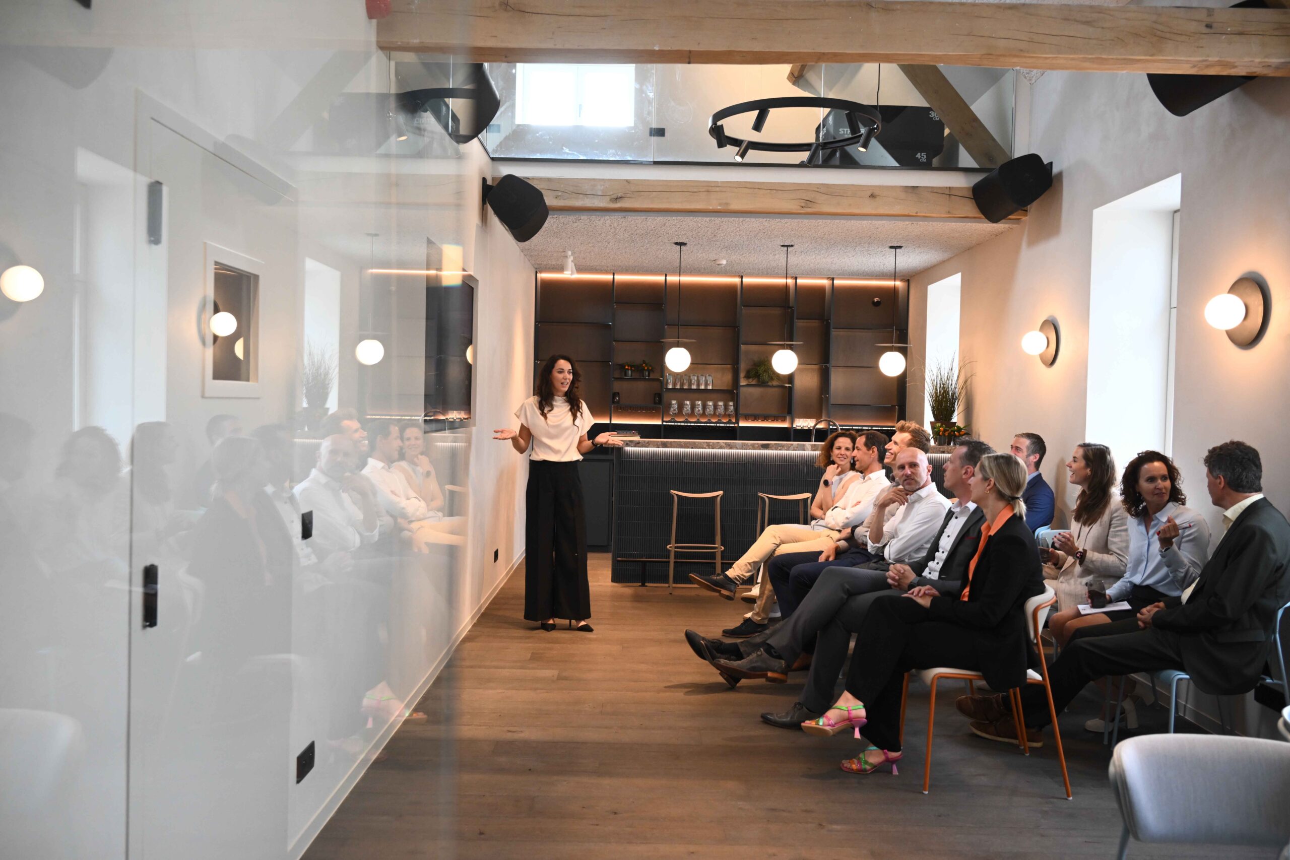Presentation in Bar Marcel